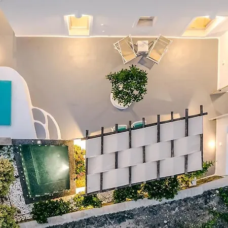 Villa East Side