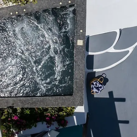 فيلة East Side Vourvoúlos