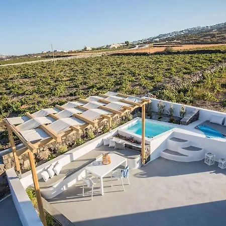 East Side Villa *