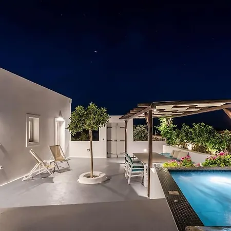 East Side Villa *